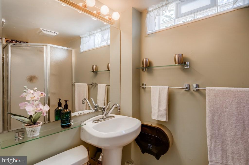 6712 Chippewa Drive Baltimore, MD 21209 - Photo 20 of 27