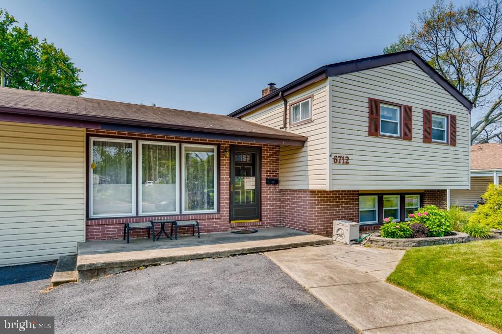 6712 Chippewa Drive Baltimore, MD 21209 - Photo 3 of 27