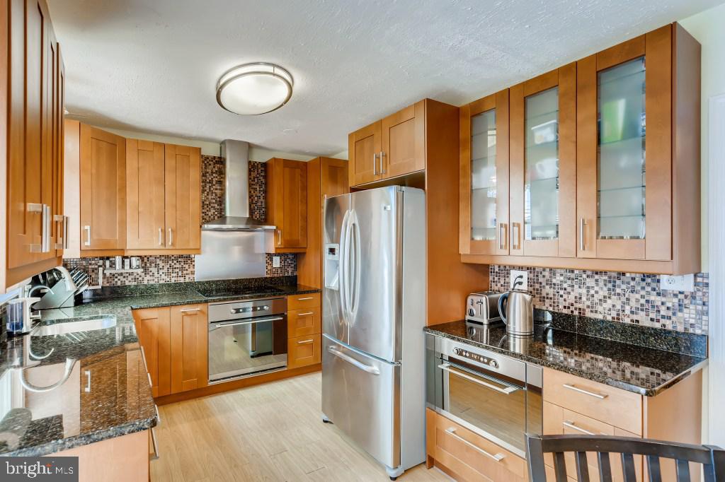 6712 Chippewa Drive Baltimore, MD 21209 - Photo 8 of 27