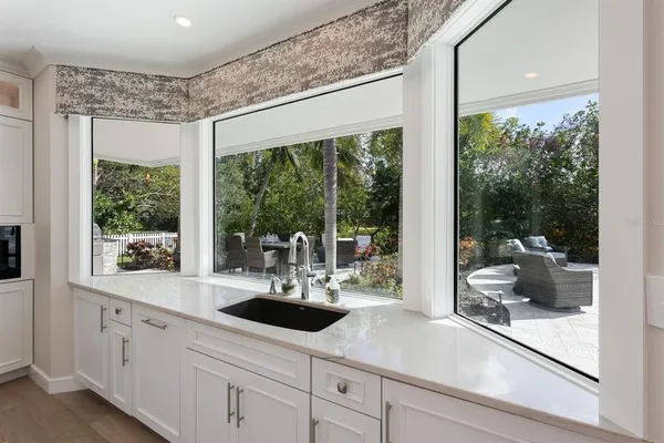 $3,295,000 | 1253 North Basin Lane, Sarasota, FL 34242