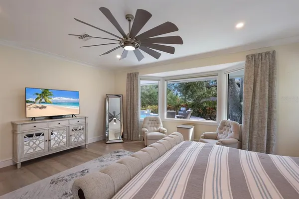 $3,295,000 | 1253 North Basin Lane, Sarasota, FL 34242
