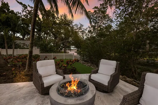 $3,295,000 | 1253 North Basin Lane, Sarasota, FL 34242