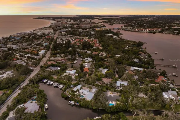 $3,295,000 | 1253 North Basin Lane, Sarasota, FL 34242