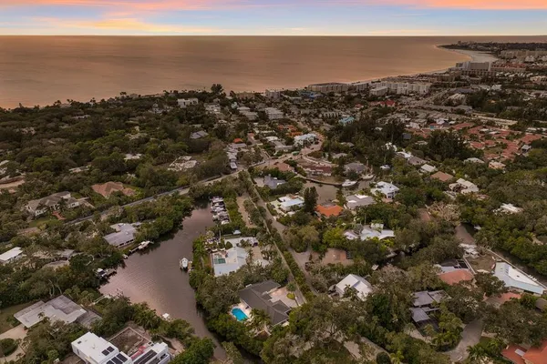 $3,295,000 | 1253 North Basin Lane, Sarasota, FL 34242