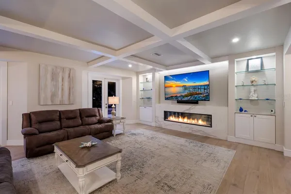 $3,295,000 | 1253 North Basin Lane, Sarasota, FL 34242