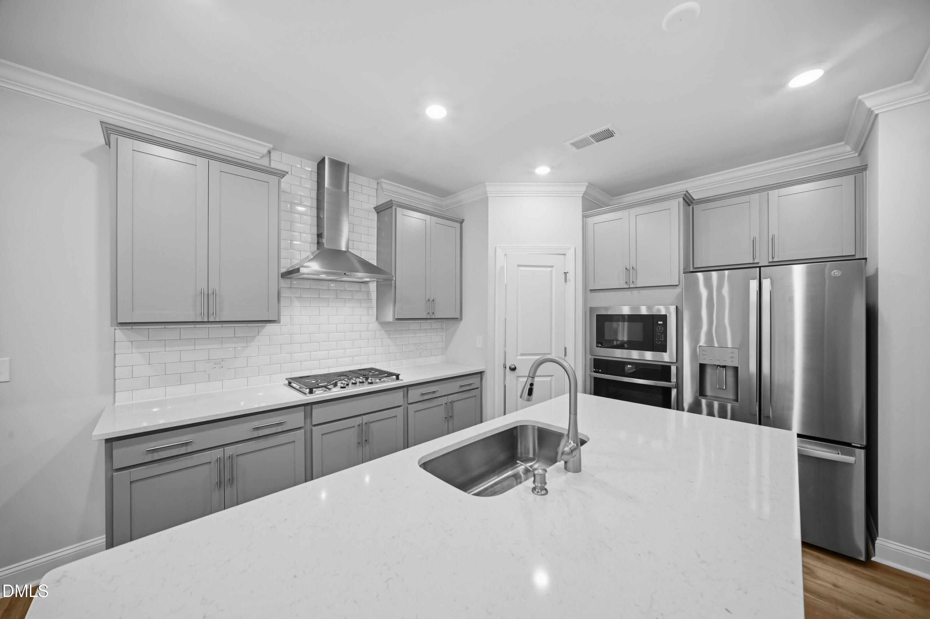 4330 Laurel Pond Way Raleigh, NC 27616 - Photo 12 of 35 SUN_Everlee_Pic_TryonIII_QMI_217_Kitchen