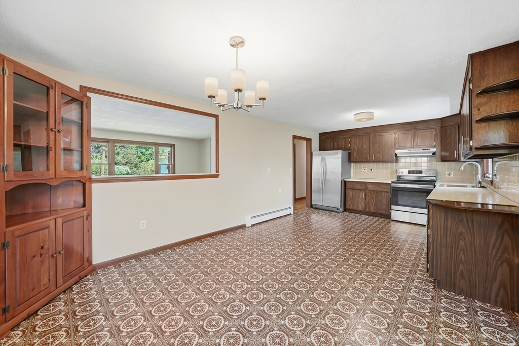 6 Belmont Road Burlington, MA 01803 - Photo 9 of 40