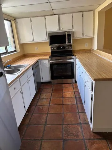 $195,000 | 2820 Tennis Club Drive, Unit 401, West Palm Beach, FL 33417