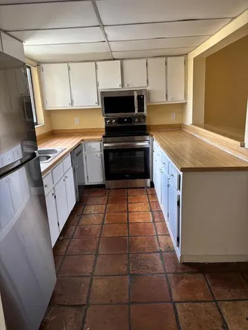 $195,000 | 2820 Tennis Club Drive, Unit 401, West Palm Beach, FL 33417