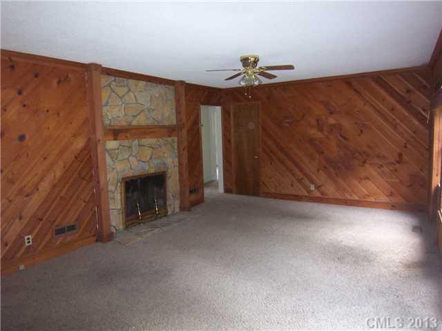 7517 Virginia Street Denver, NC 28037 - Photo 2 of 9