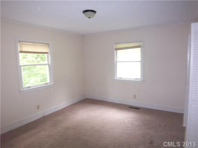 7517 Virginia Street Denver, NC 28037 - Photo 5 of 9