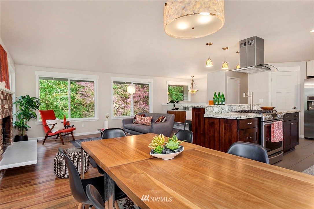 6920 Meadowdale Beach Road Edmonds, WA 98026 - Photo 5 of 23 Gallery Image 5