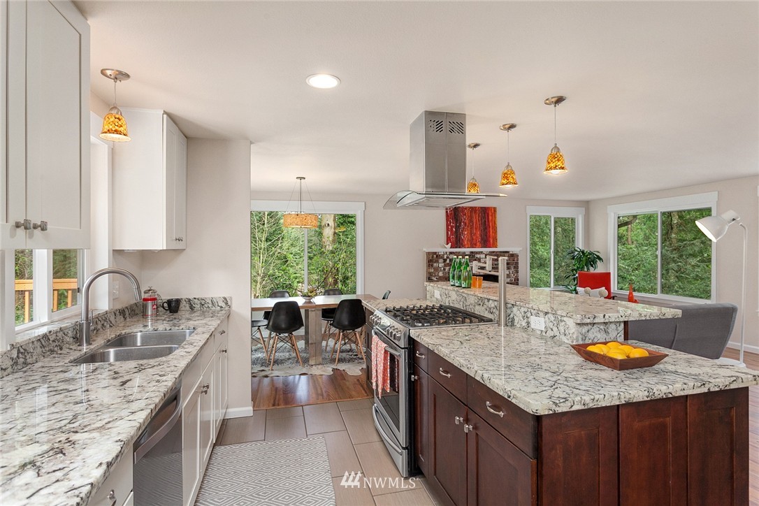6920 Meadowdale Beach Road Edmonds, WA 98026 - Photo 7 of 23 Gallery Image 7