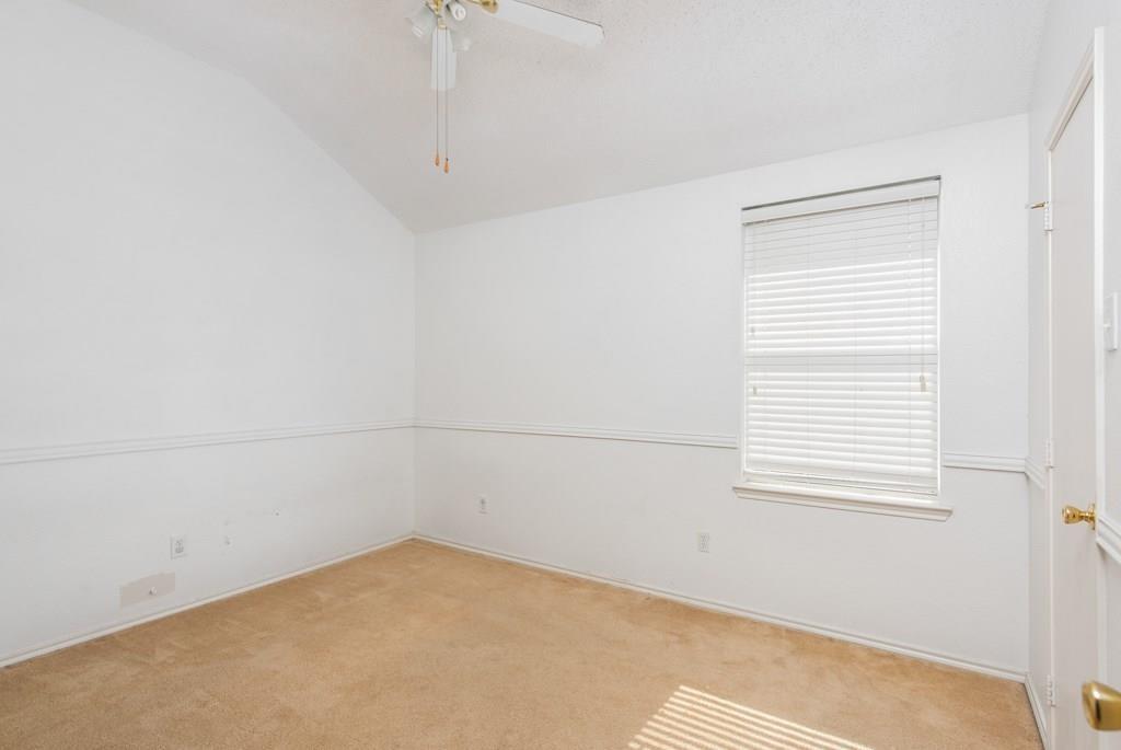 3508 Lasso Road Fort Worth, TX 76262 - Photo 15 of 17 Gallery Image 15