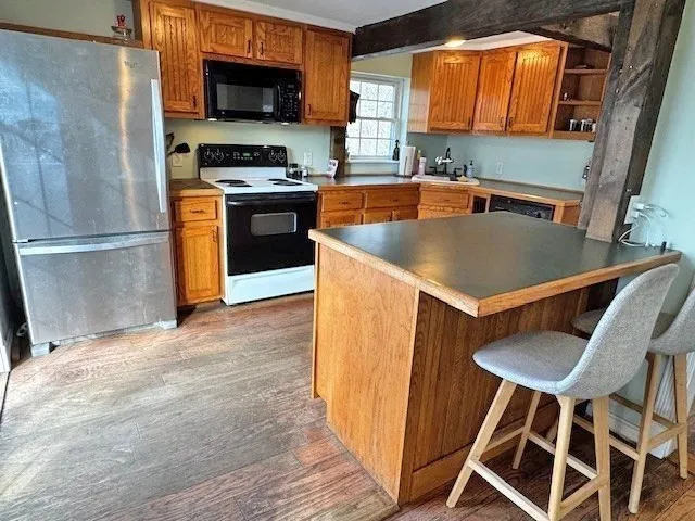 $385,000 | 408 Northeast Main Street, Douglas, MA 01516