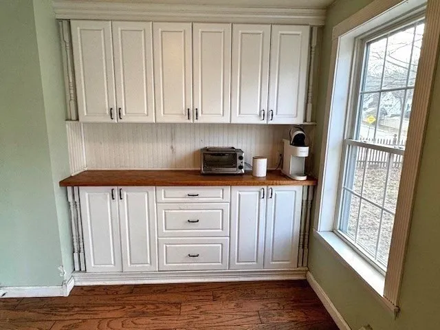 $385,000 | 408 Northeast Main Street, Douglas, MA 01516