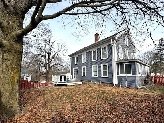 $385,000 | 408 Northeast Main Street, Douglas, MA 01516