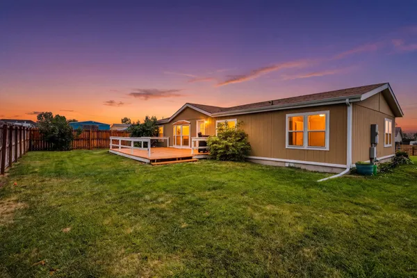 $325,000 | 2921 3rd Avenue West, Buffalo, WY 82834