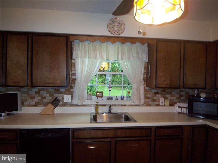 708 Pheasant Run Road West Chester, PA 19382 - Photo 13 of 25 Kitchen