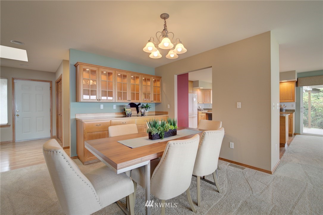 17150 Talbot Road Edmonds, WA 98026 - Photo 8 of 25