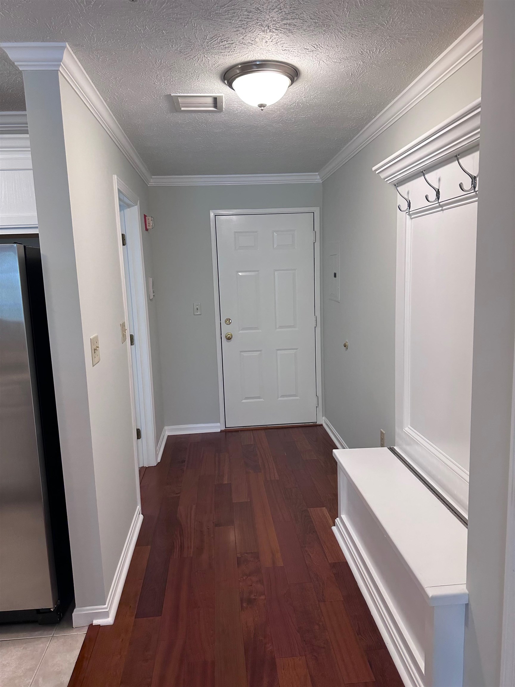 96 River Road, Unit 302 Manchester, NH 03104 - Photo 3 of 37 Gallery Image 3