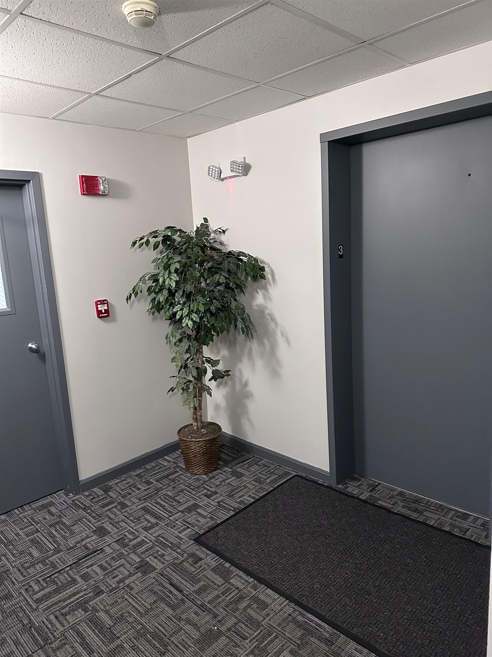 96 River Road, Unit 302 Manchester, NH 03104 - Photo 34 of 37 Gallery Image 34