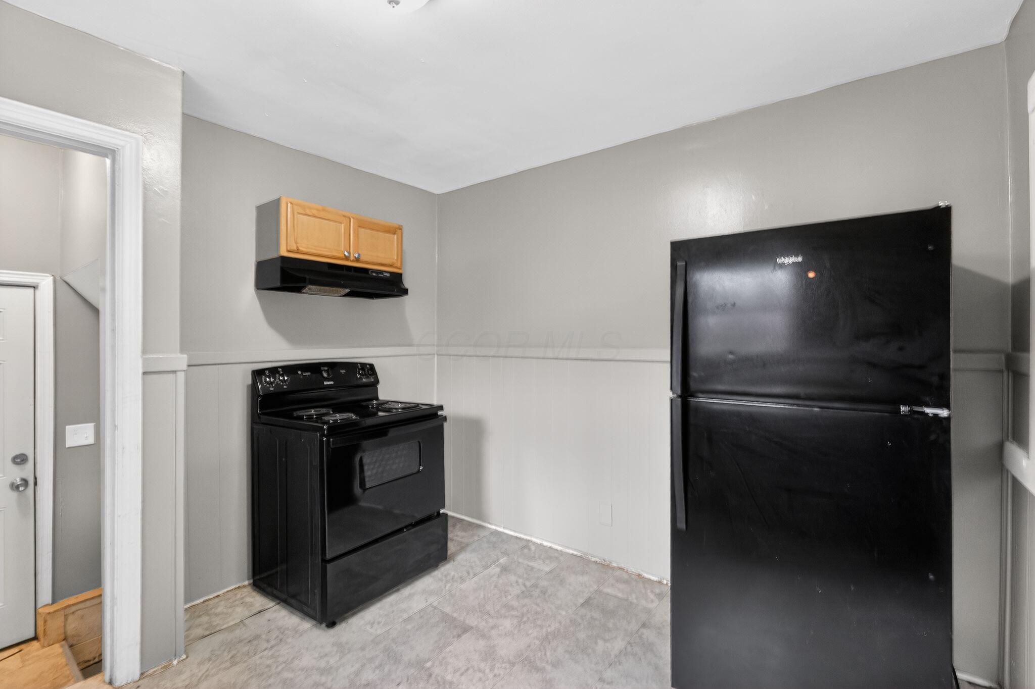 161 South James Road Columbus, OH 43213 - Photo 14 of 34