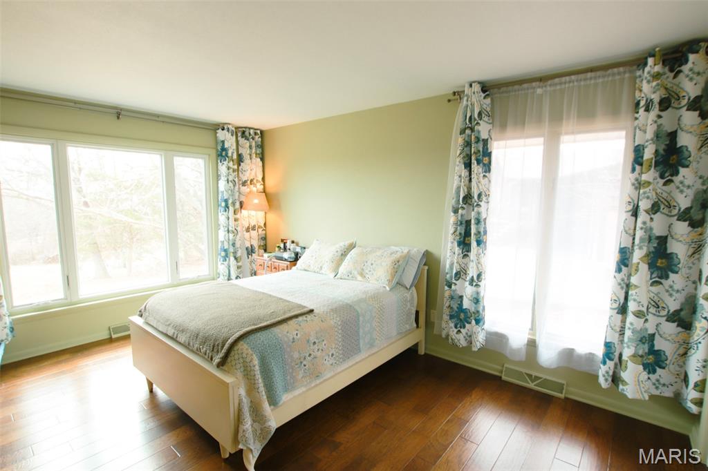 612 Crestview Sullivan, MO 63080 - Photo 13 of 24