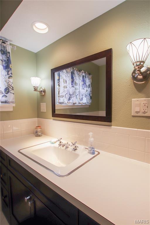 612 Crestview Sullivan, MO 63080 - Photo 17 of 24