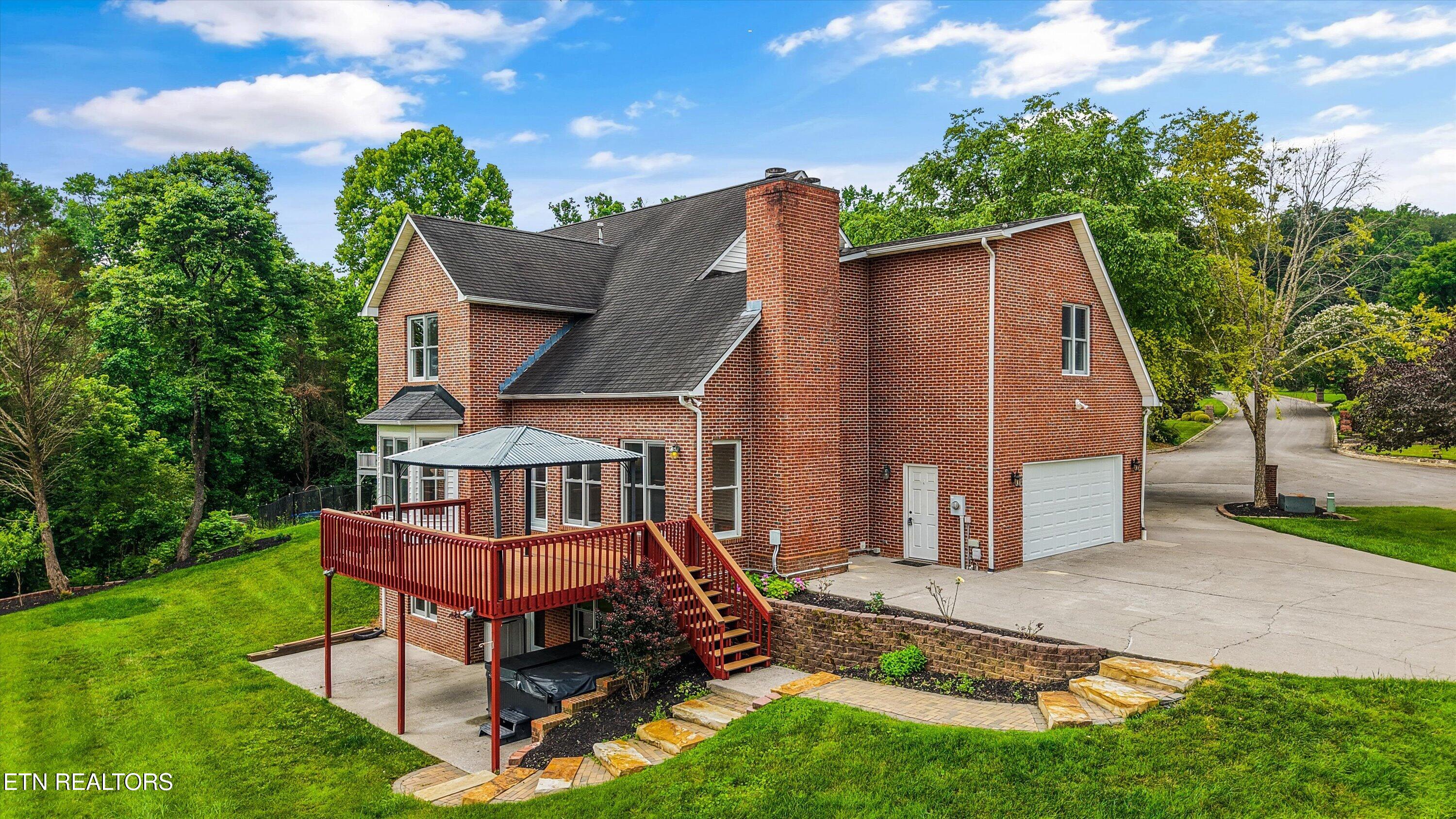 16 Radcliff Terrace Oak Ridge, TN 37830 - Photo 40 of 52 58-16 Radcliff Terrace059