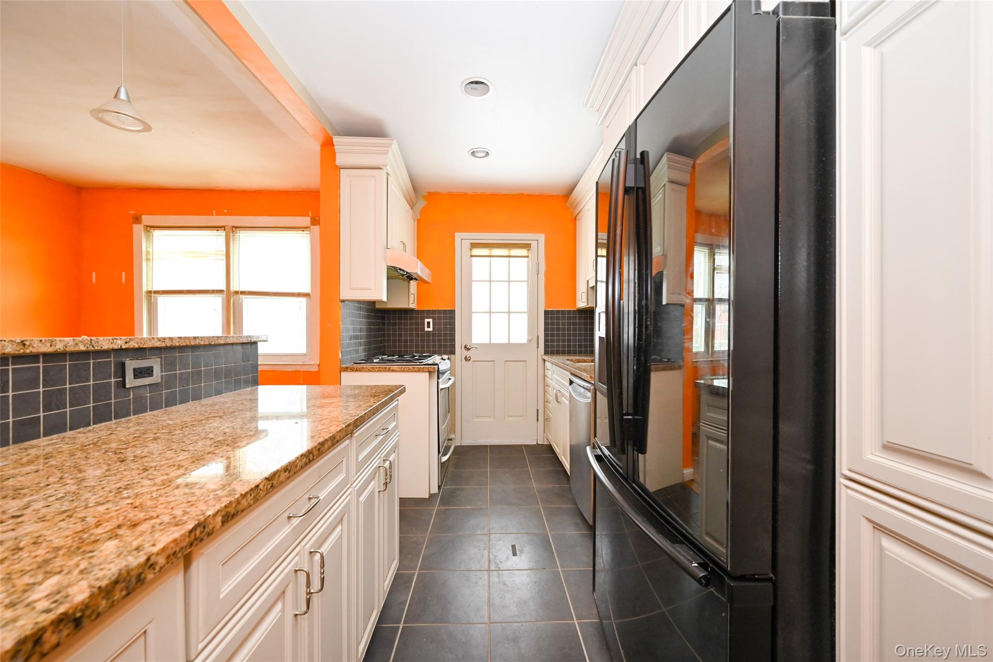 75-05 168th Street Queens, NY 11366 - Photo 11 of 24