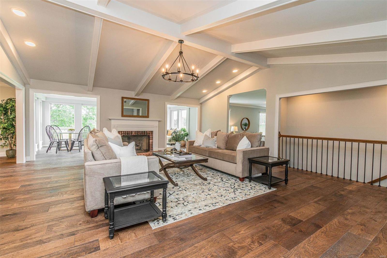 11510 Ladue Road St. Louis, MO 63141 - Photo 3 of 37 Gallery Image 3