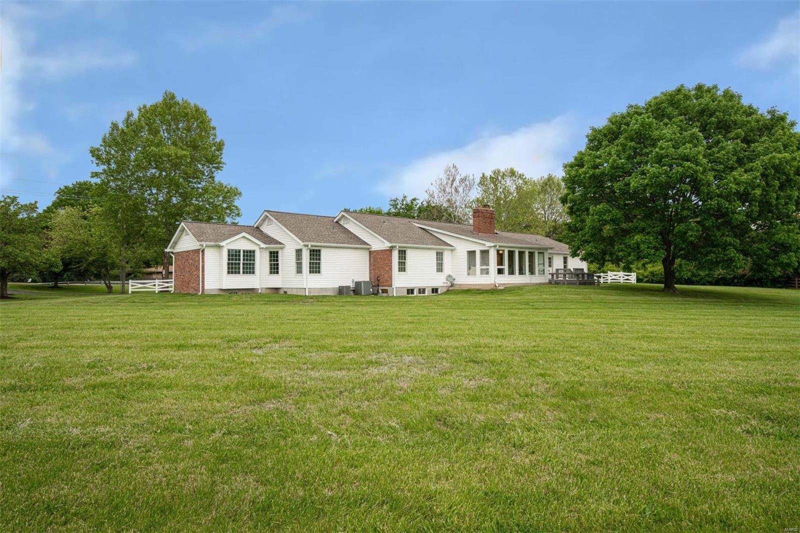 11510 Ladue Road St. Louis, MO 63141 - Photo 28 of 37 Gallery Image 28