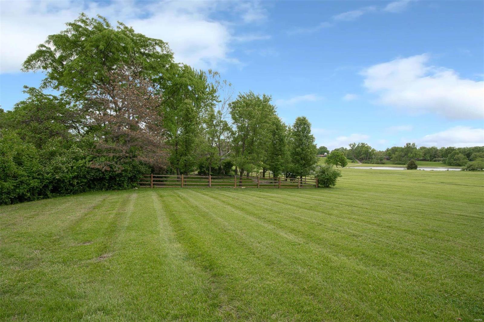 11510 Ladue Road St. Louis, MO 63141 - Photo 30 of 37 Gallery Image 30