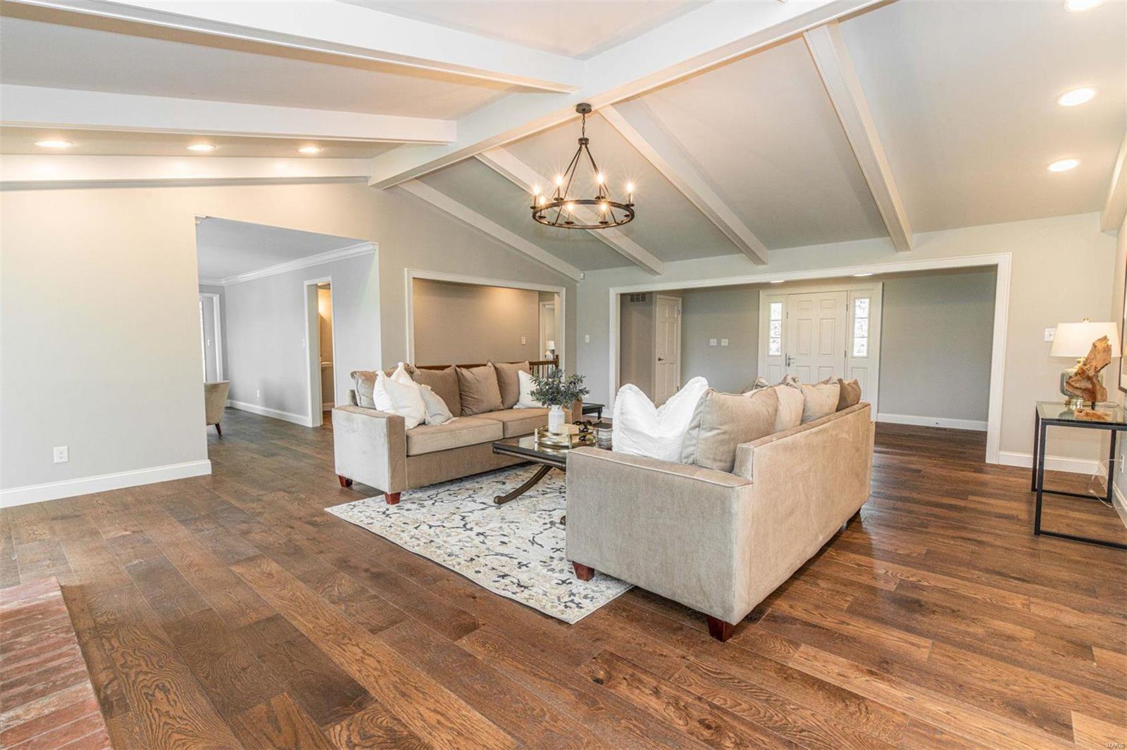 11510 Ladue Road St. Louis, MO 63141 - Photo 4 of 37 Gallery Image 4