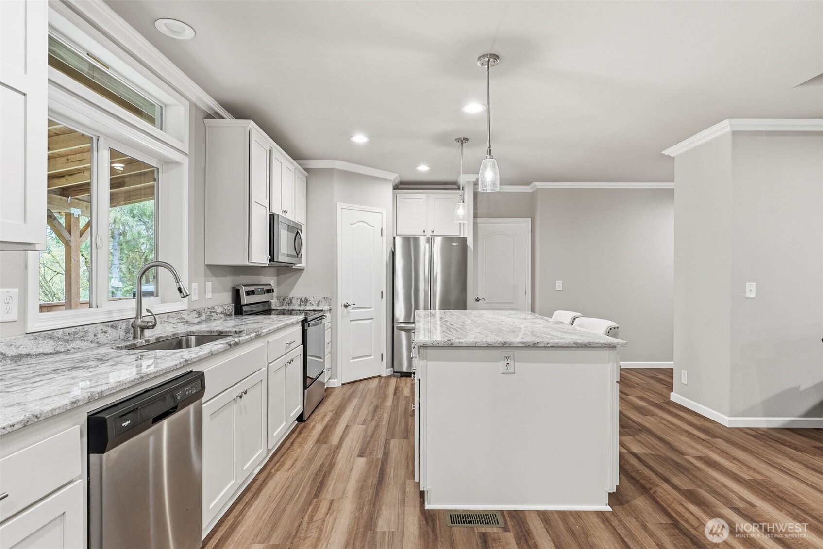 2571 Hazel Dell Road Castle Rock, WA 98611 - Photo 13 of 32