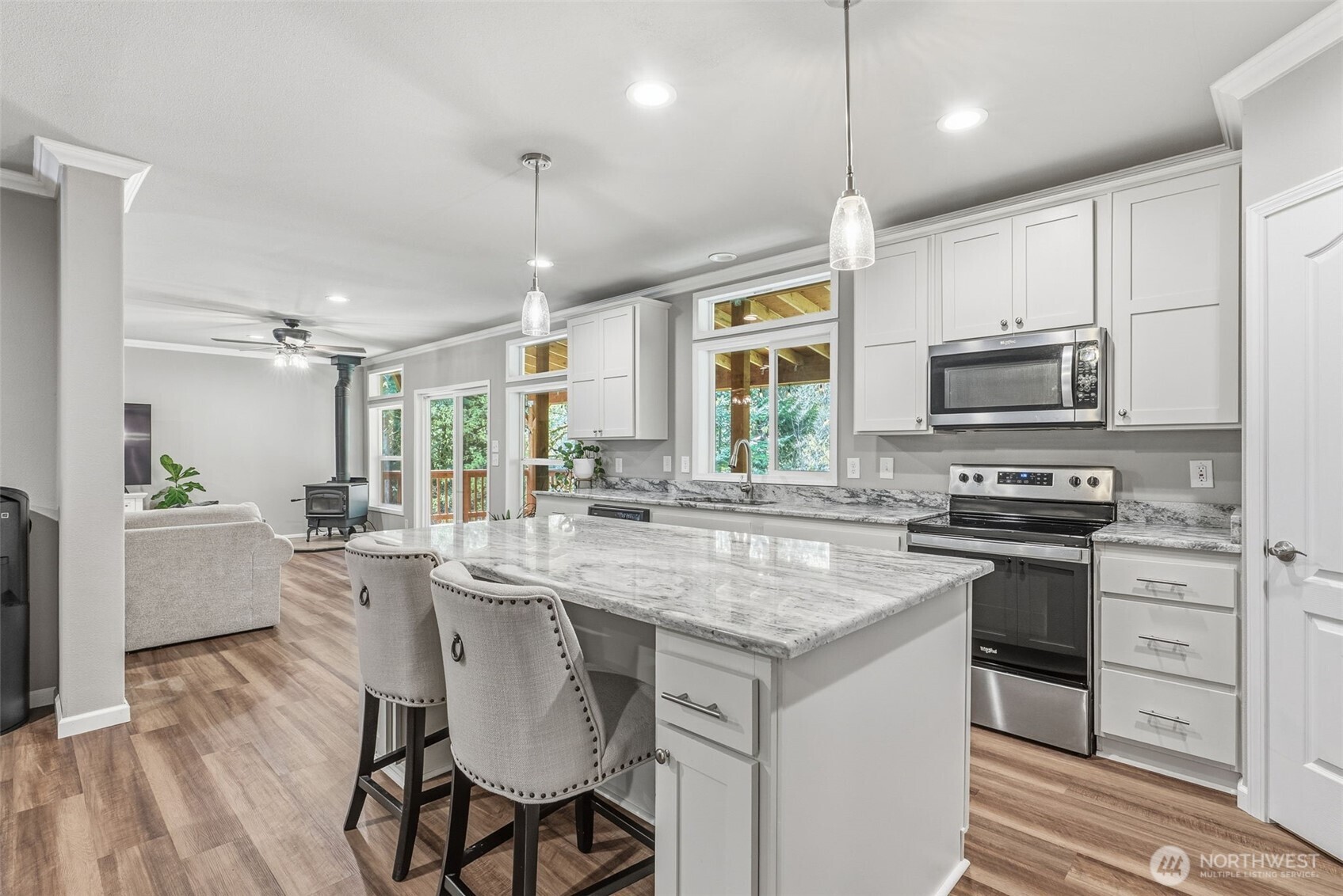 2571 Hazel Dell Road Castle Rock, WA 98611 - Photo 14 of 32