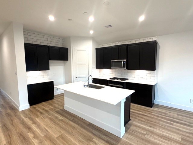 255 Springfield Terrace Drive Conroe, TX 77304 - Photo 6 of 19