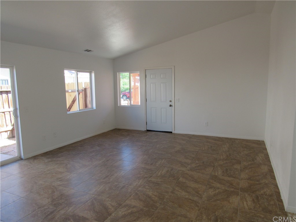 635 West Rice Street Blythe, CA 92225 - Photo 11 of 28