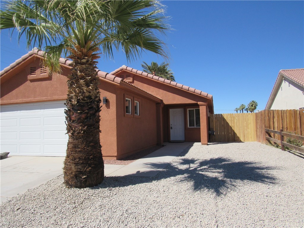 635 West Rice Street Blythe, CA 92225 - Photo 2 of 28