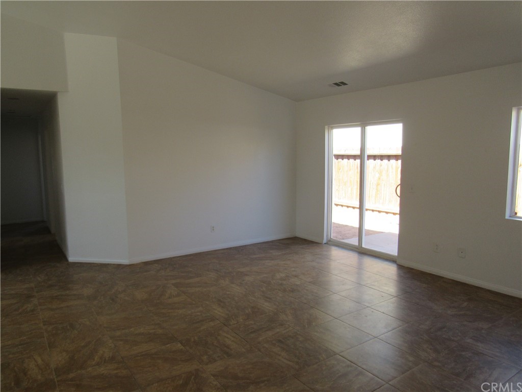 635 West Rice Street Blythe, CA 92225 - Photo 10 of 28