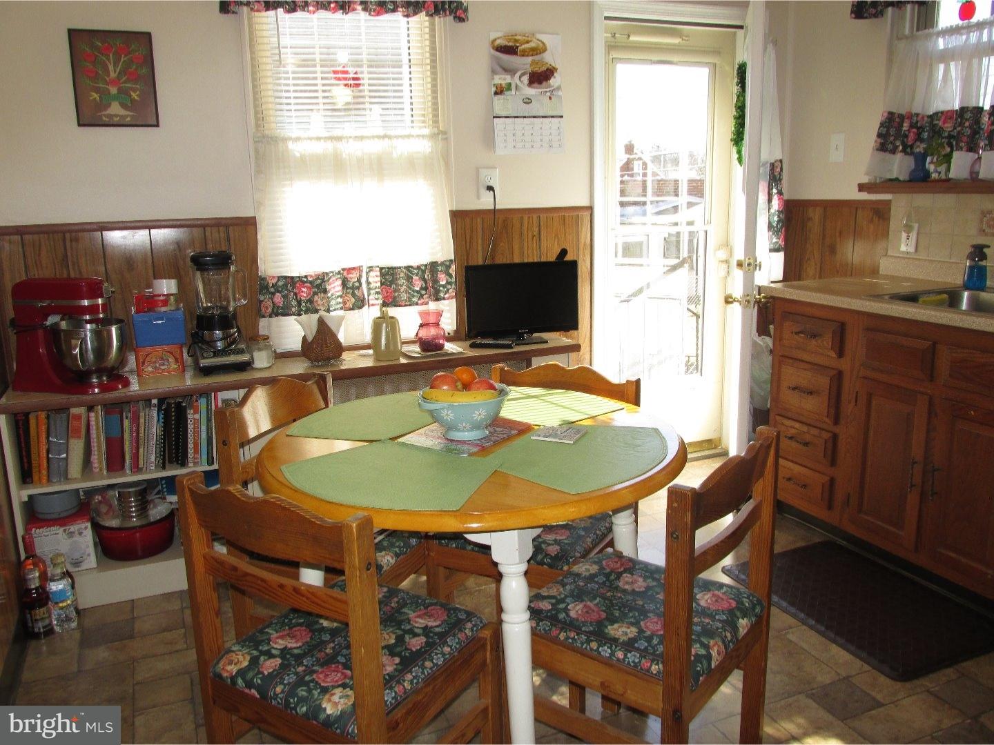 7952 Ridgeway Street Philadelphia, PA 19111 - Photo 11 of 25 Kitchen