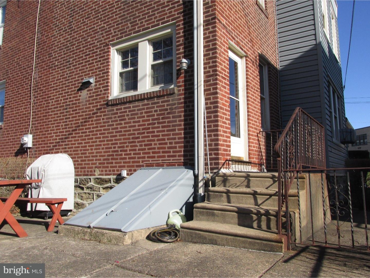 7952 Ridgeway Street Philadelphia, PA 19111 - Photo 20 of 25 Exterior Back