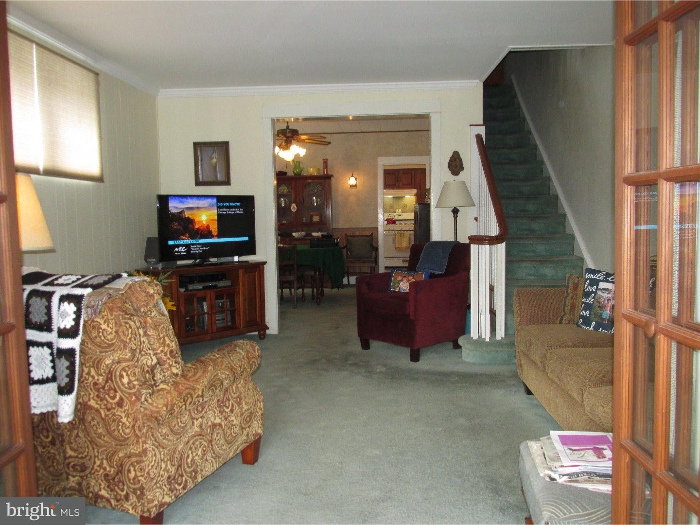 7952 Ridgeway Street Philadelphia, PA 19111 - Photo 6 of 25 Living Room
