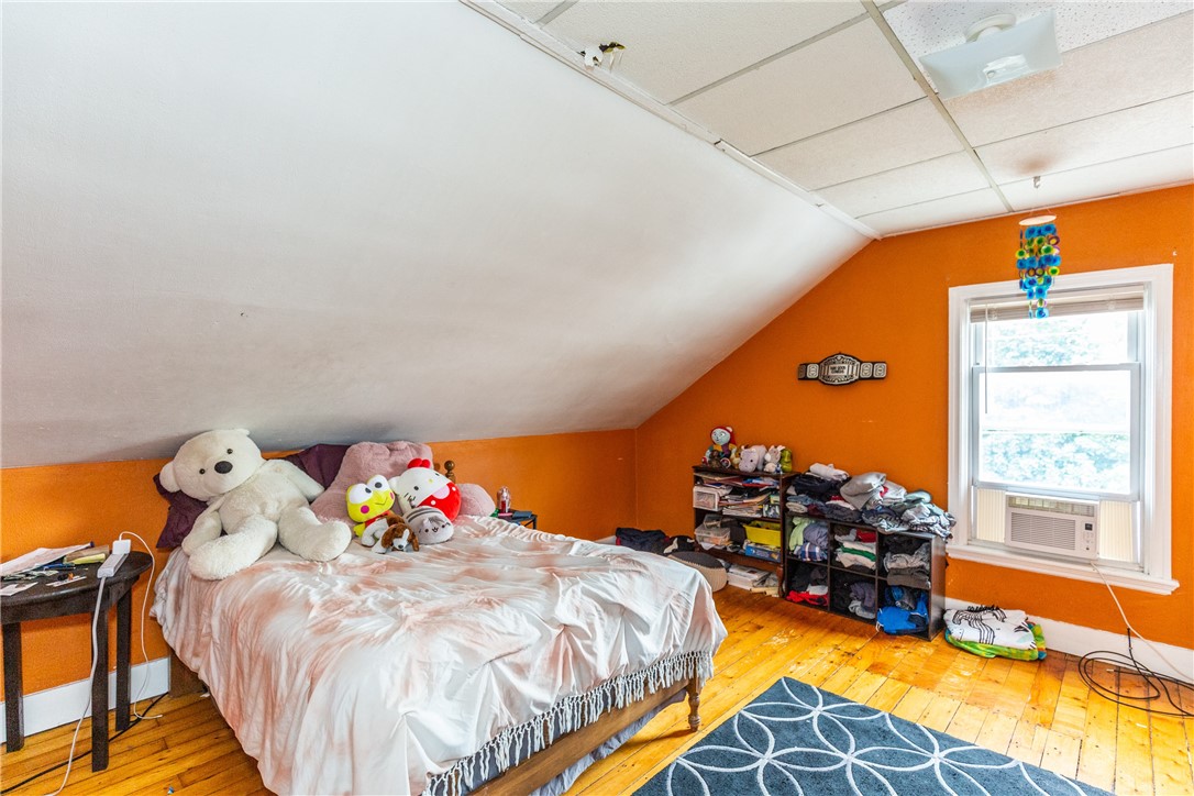 103 Prospect Street Pawtucket, RI 02860 - Photo 25 of 42 3rd Fl BR #1