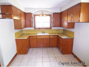 3101 East Division Street Springfield, IL 62702 - Photo 4 of 9 Gallery Image 4