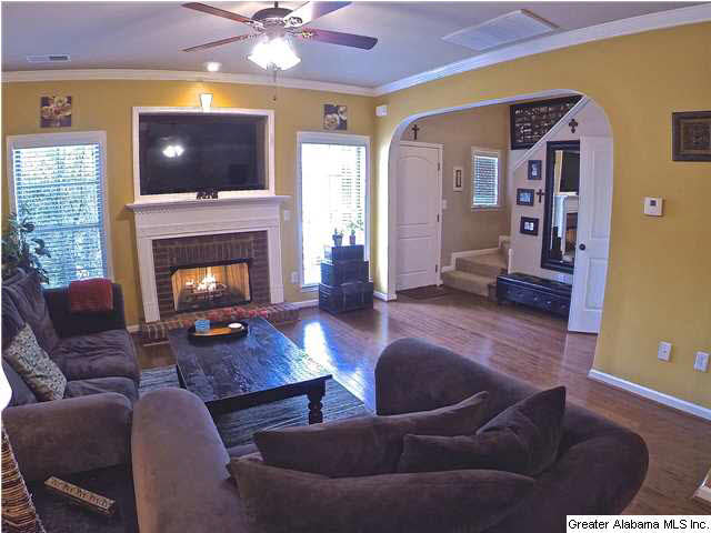 4319 Ridgemont Circle Birmingham, AL 35244 - Photo 4 of 32