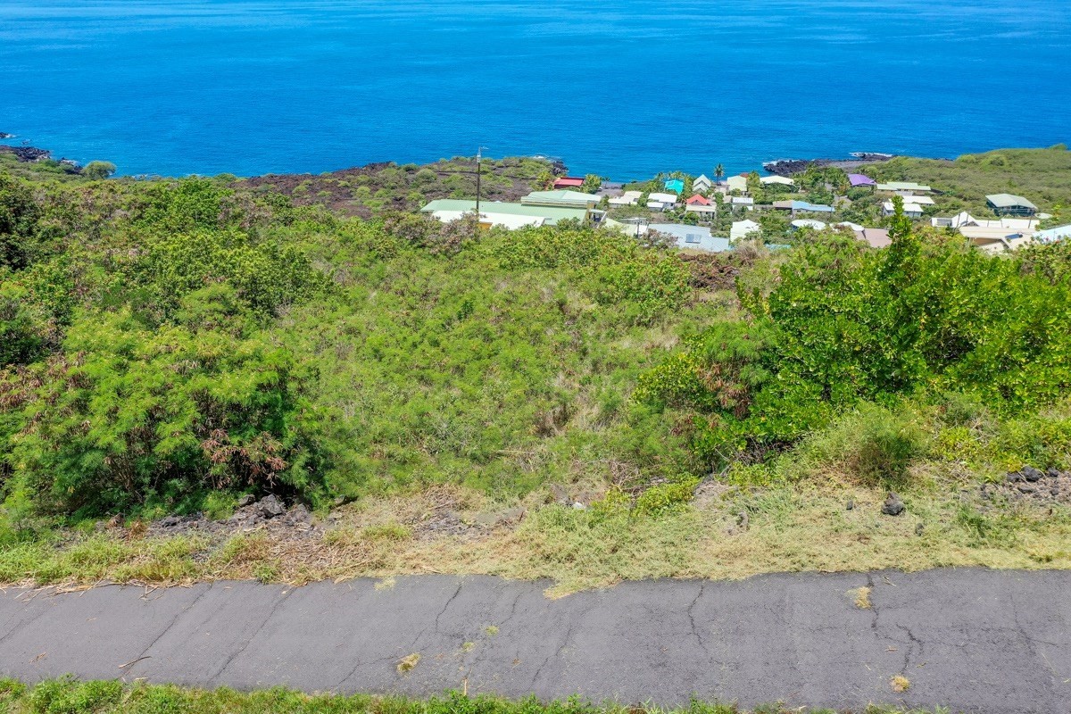 235 Honu Hiamoe Road Captain Cook, HI 96704 - Photo 1 of 30 Gallery Image 1