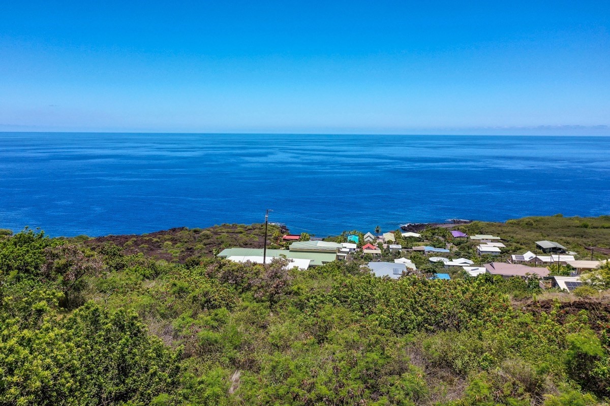 235 Honu Hiamoe Road Captain Cook, HI 96704 - Photo 28 of 30 Gallery Image 28
