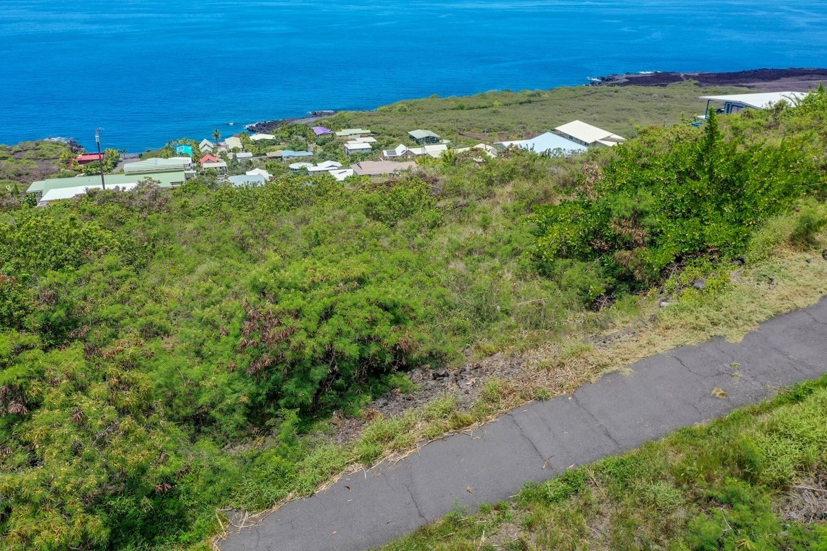235 Honu Hiamoe Road Captain Cook, HI 96704 - Photo 3 of 30 Gallery Image 3